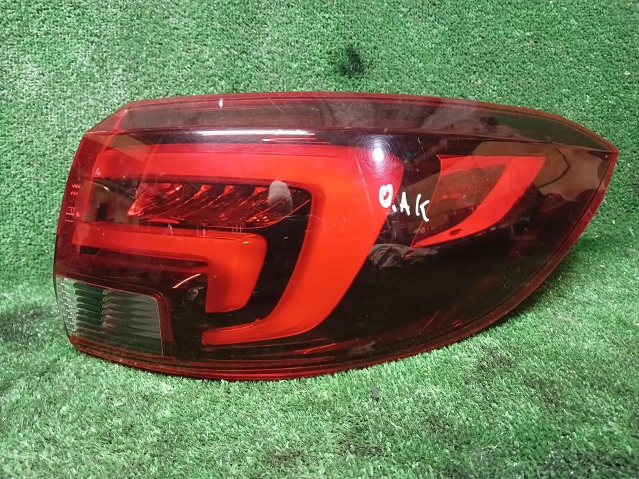 Задній правий LED ліхтар opel astra k універсал 2018