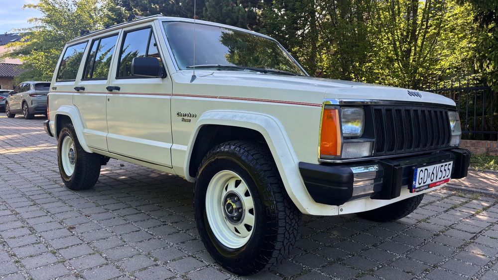 Jeep Cherokee