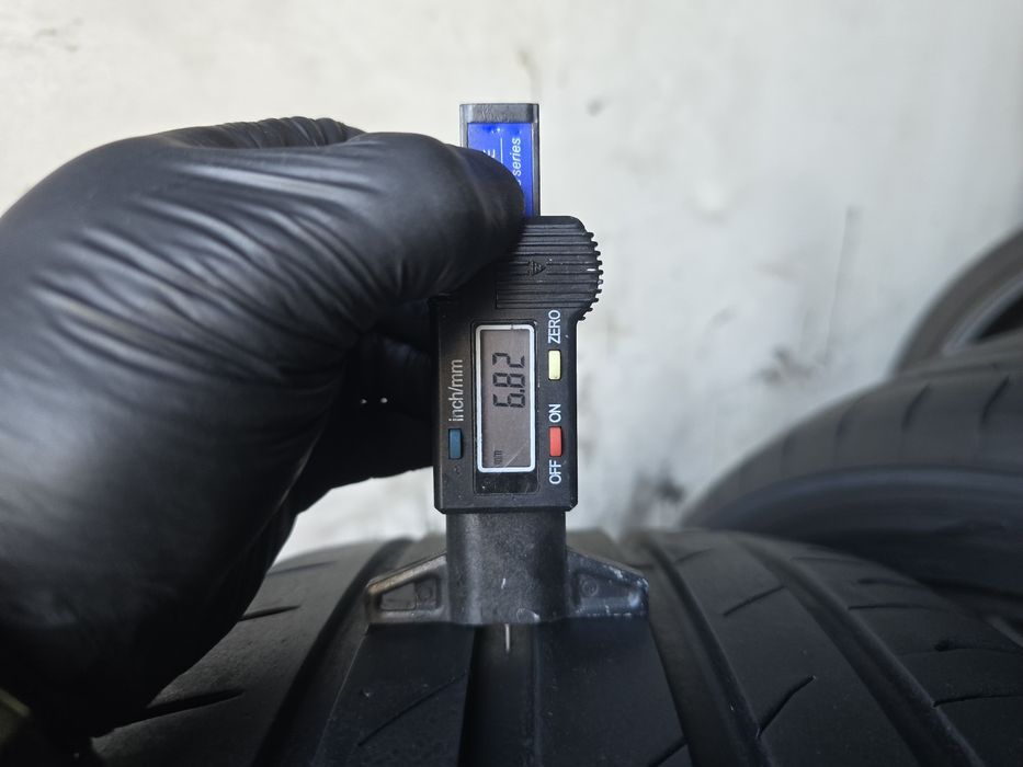 Sprzedam 2 opony 215/50 17" Toyo letnie 90% 2022r