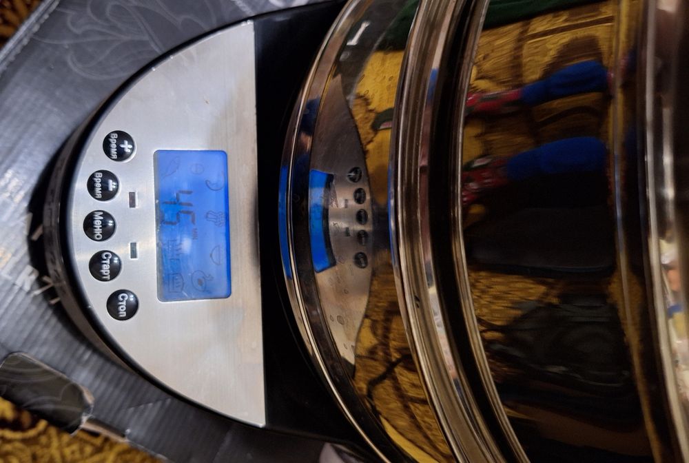 Пароварка Laretti LR7701