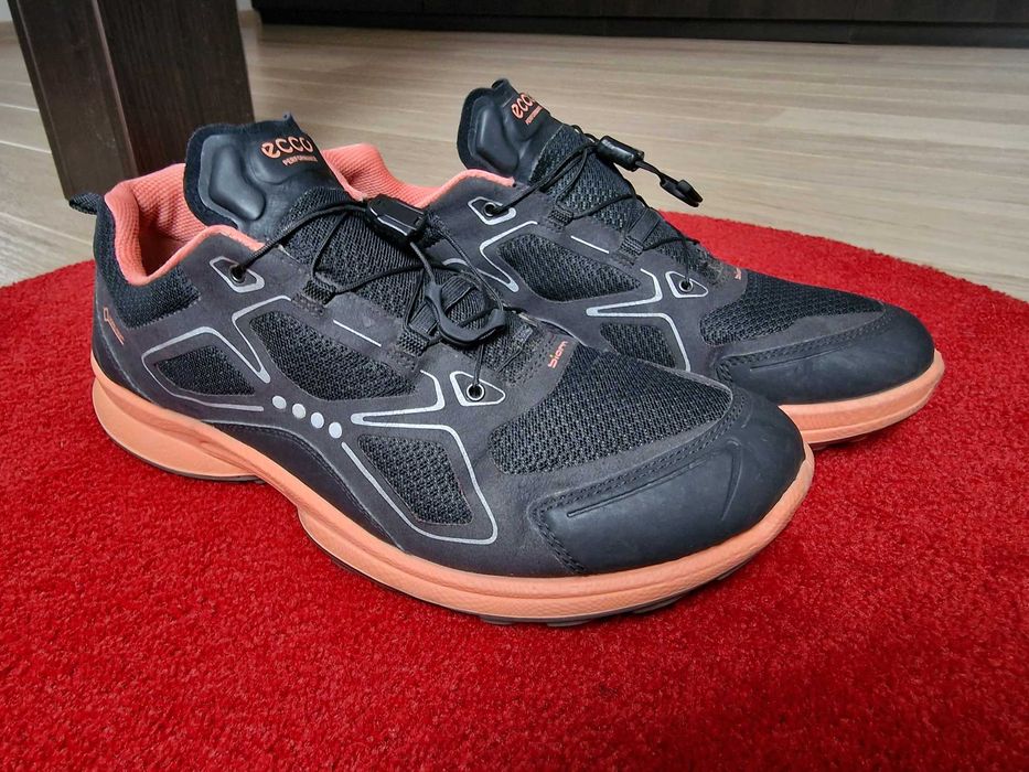Ecco trekkingowe biom performance Gore-Tex r.40