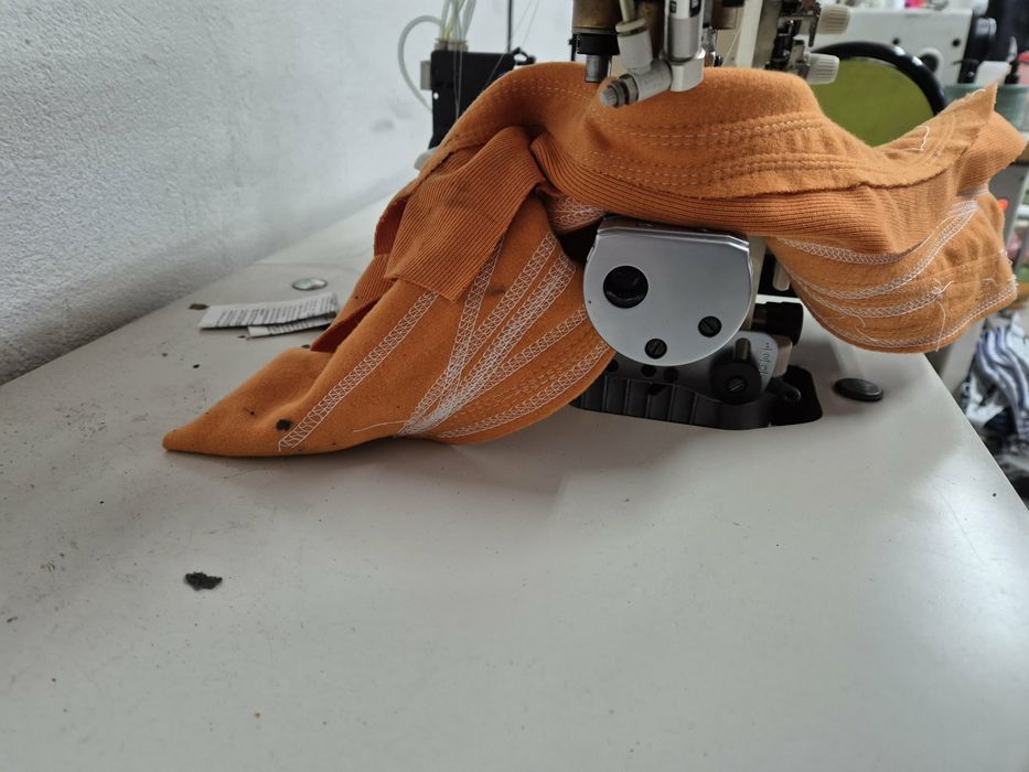 Maquina de Recobriamento cinco fios