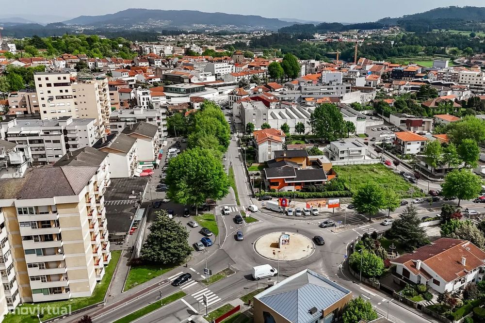 T3 no Centro de Barcelos, com Suíte e 3 frentes
