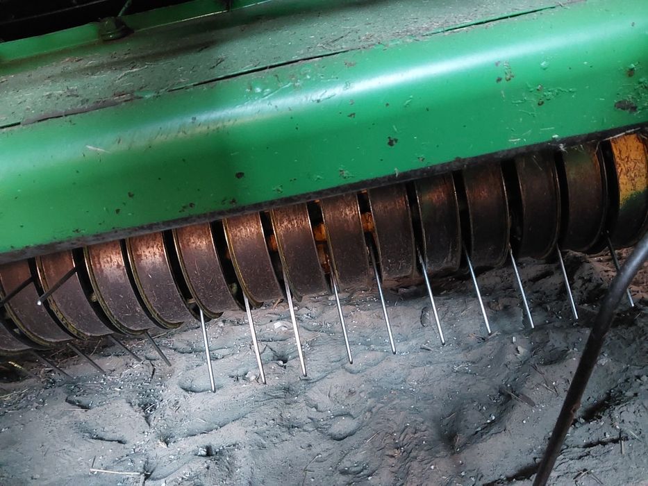 Prasa rolujaca John Deere 590