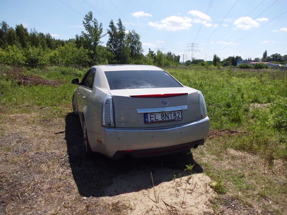 samochód cadilac cts 3.6