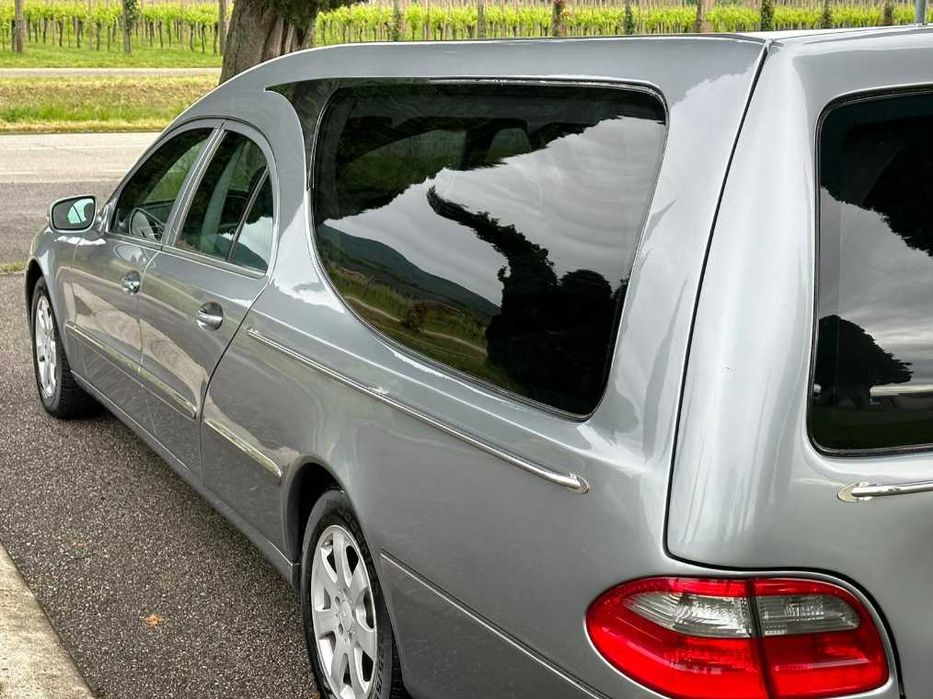 Катафалк Mercedes Benz W 211