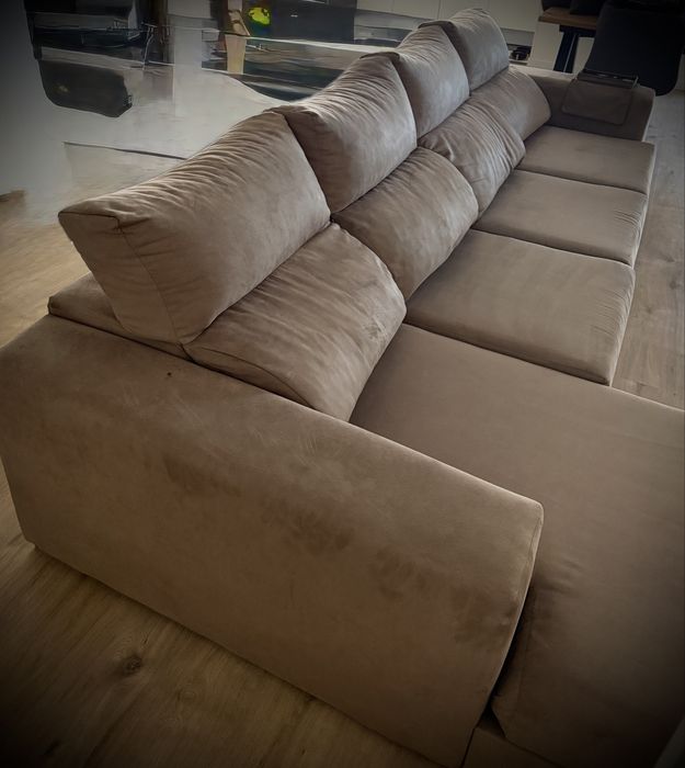 Sofá chaise longue 3 metros, extensível, com arrumação