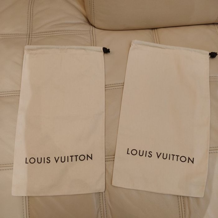 Мішечки для одягу та взуття