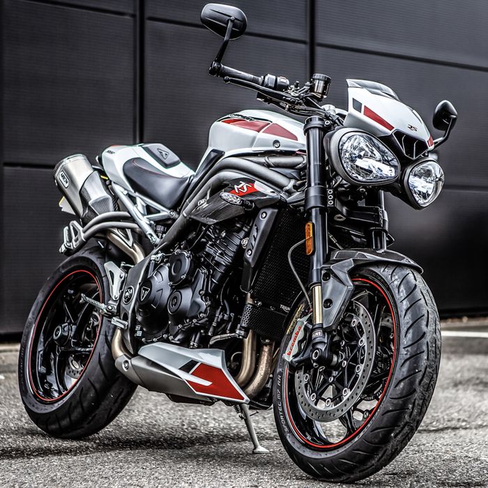 Triumph speed triple 1050 rs  części