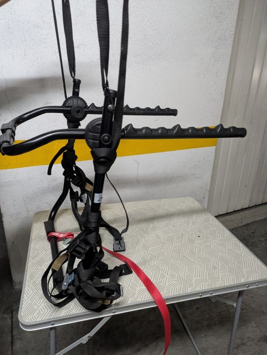 Suporte de bicicletas para carro (porta-bagagem) — usado apenas 2x