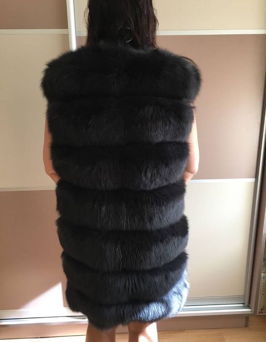 Меховая жилетка песец