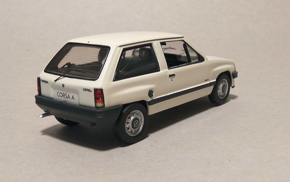 Opel Corsa А 1982-87 Schuco 1/43 модель
