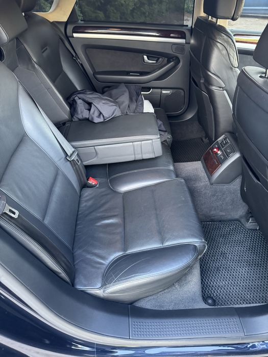 Ауді А8 рест ……..