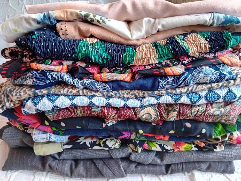 Paka ubrań damskich, sukienki, zakiety rozmiar 38/40