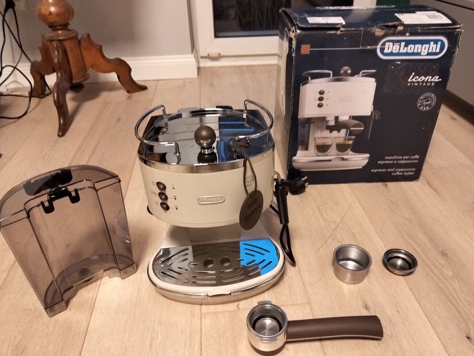 Ekspres ciśnieniowy DeLonghi Vintage retro