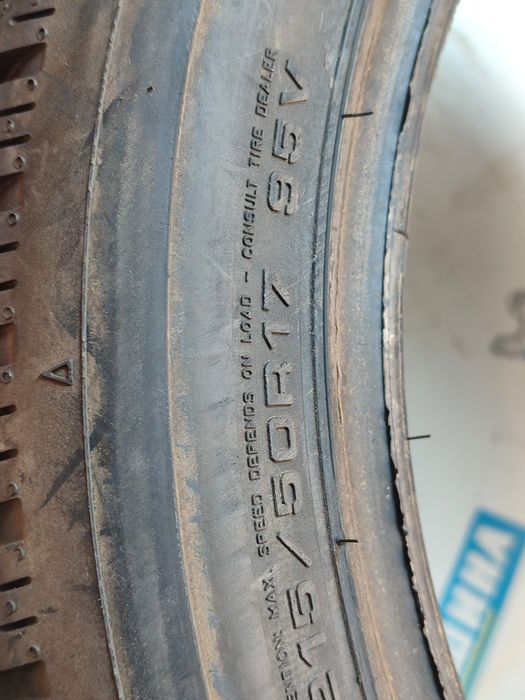 Шини dunlop 215/50 r17 зима demo 23-й рік
