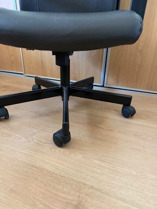 Secretaria de escritorio do IKEA