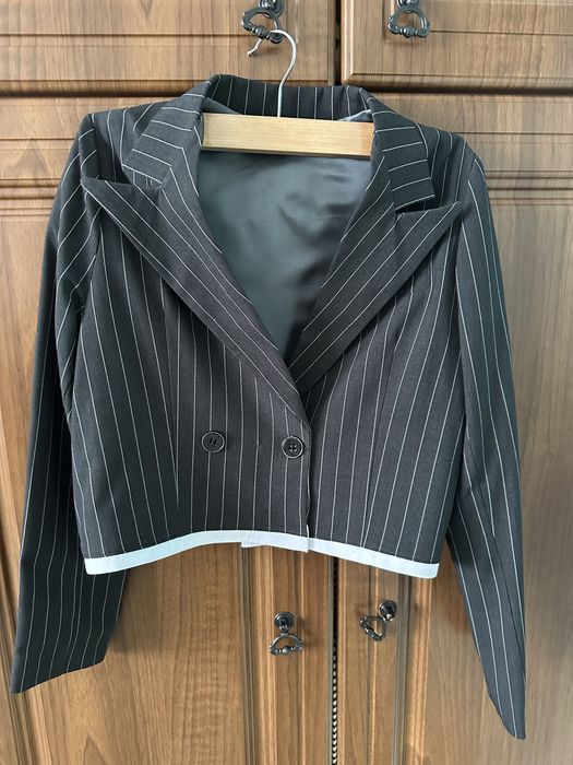 Святковий нарядний костюм у стилі zara