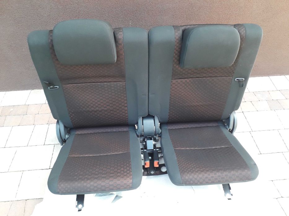 Mam do sprzedania 2 fotele Toyota Verso nowe
