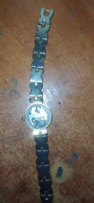 Наручний годинник ABLUX