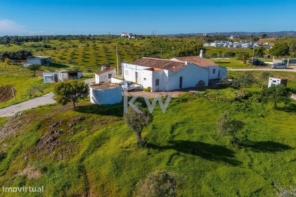Propriedade com cerca 19.000 m2 | Vista mar | Altura | Algarve