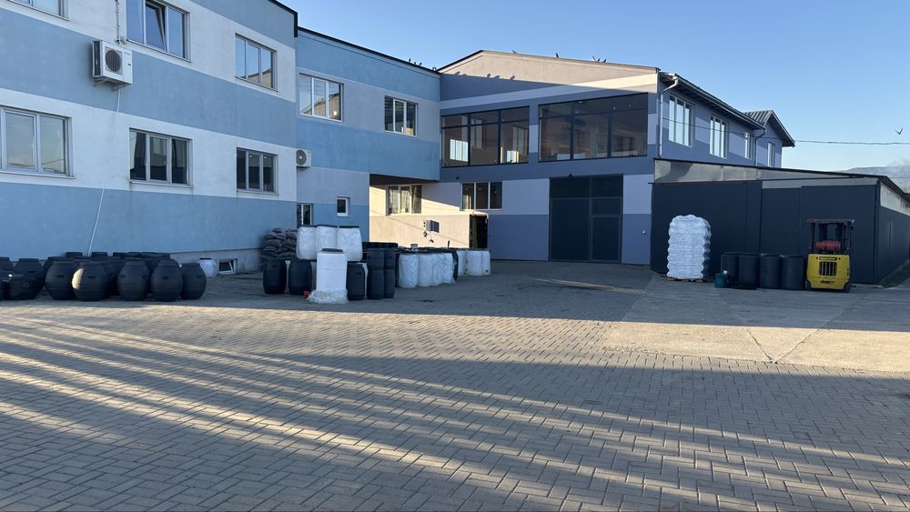Торгівельно-офісний комлекс комерційні приміщення магазин склад