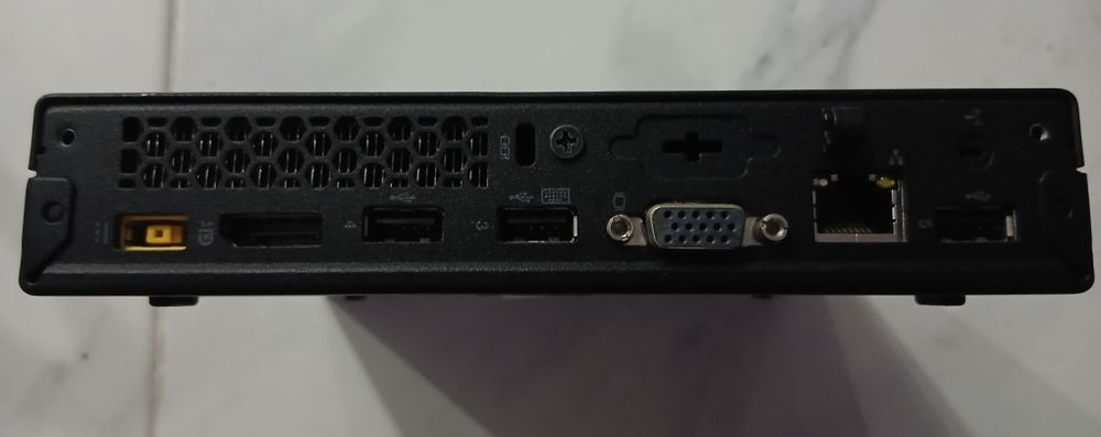 ThinkCenter M73 Lenovo falta o Disco e Carregador