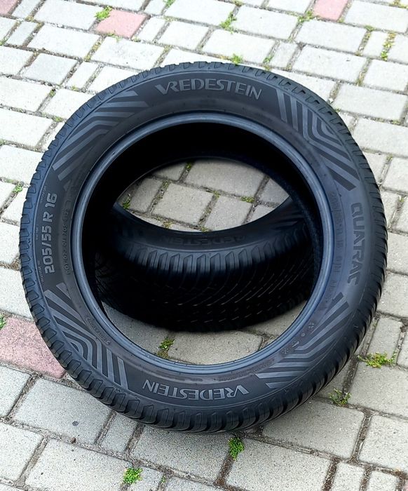 205/55 R16 VREDESTEIN Всесезон Пара 22й рік 6,5мм Резина Гума 205 55 16 Шини
Дві шин