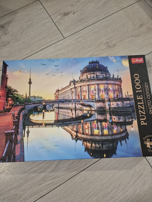 Puzzle 1000el stan idealny!
