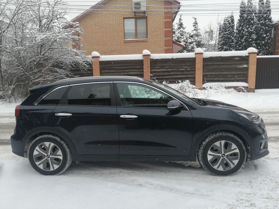 продам кіа Eniro