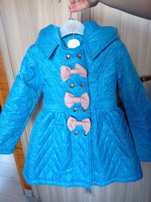 Пальто, куртка для дівчинки 4,5 років