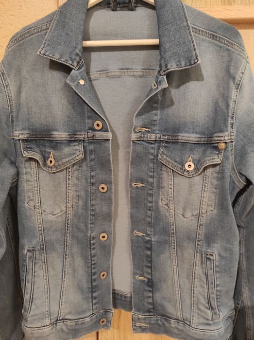 Sprzedam nową bez metki kurtkę jeansową Pepe Jeans
