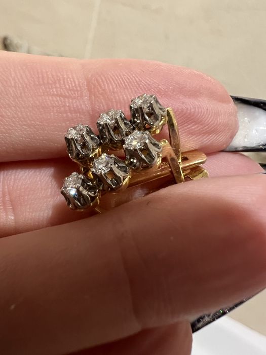 Золотые серьги 750 пр.Светофоры с якутскими бриллиантами