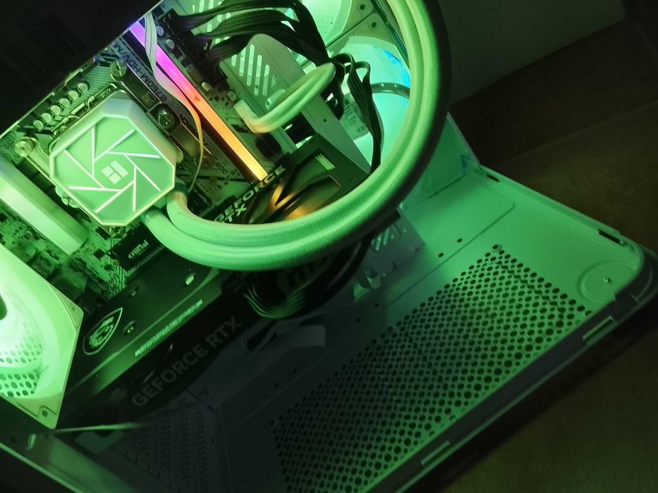 Poderoso pc gamer DDR5 com i5 13600kf e 5060ti