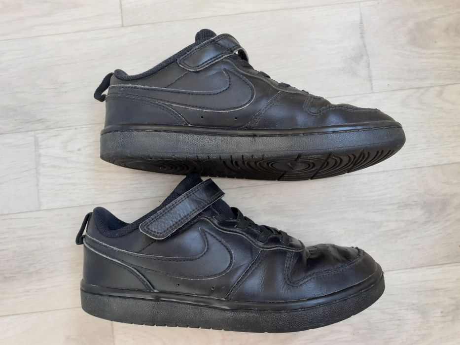 Кросівки Nike для хлопця  розмір 35 EUR