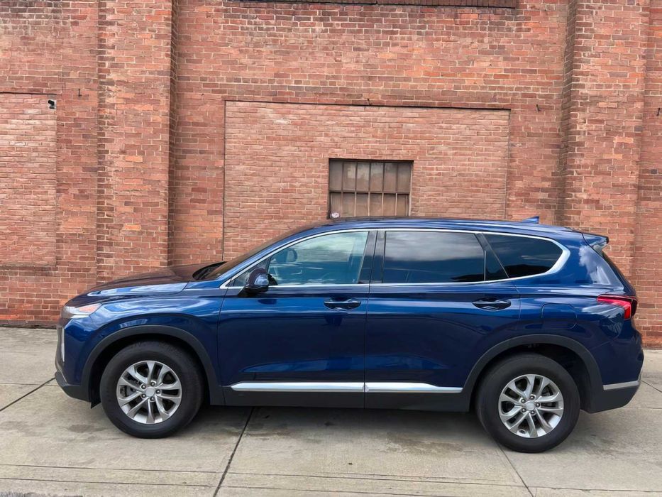 Hyundai Santa Fe SEL      2020