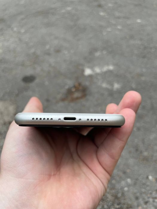 iPhone 11 64gb Білий