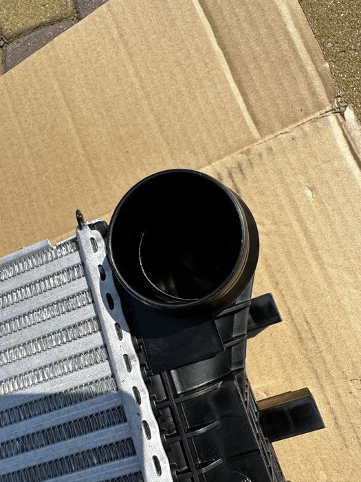 Радіатор радиатор інтеркулер спрінтер W910 2.0 OM654 Sprinter