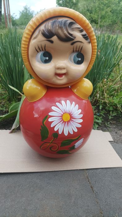 Неваляшка музикальна