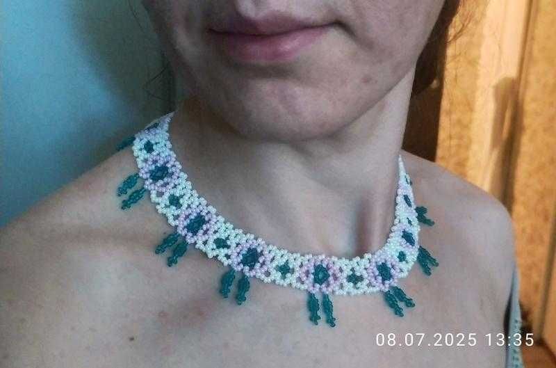 Силянка (кольє) квіткова з зав`язками в наявності