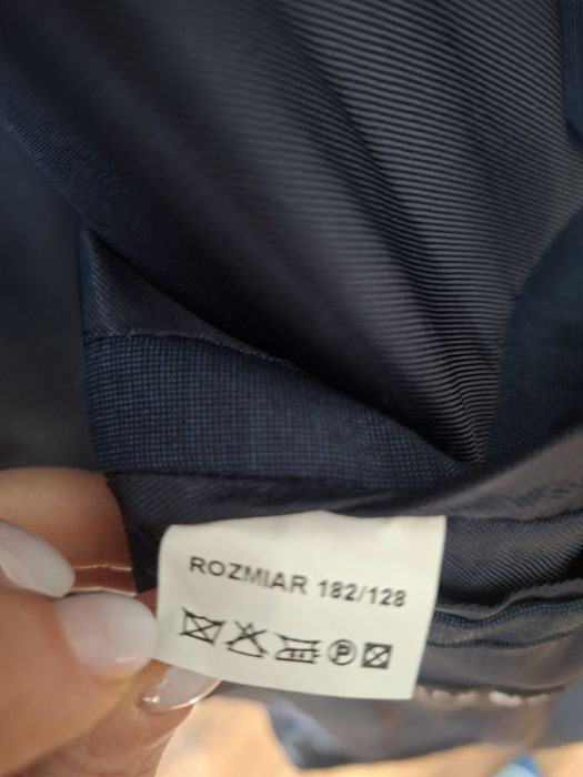 Garnitur męski granatowy