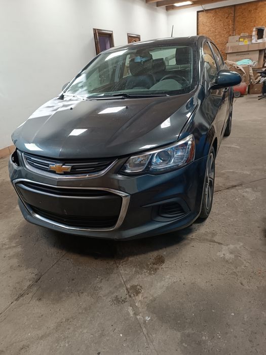 Четверть передня задня ліва права дах chevrolet sonic Шевроле сонік