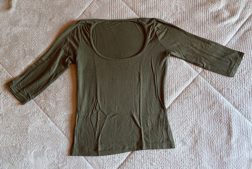 Camisola fina verde exército