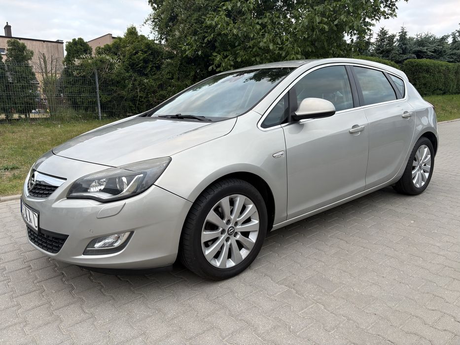 Opel Astra J  Cosmo ! 1.7 CDTI ! Stan bardzo dobry ! Polecam !