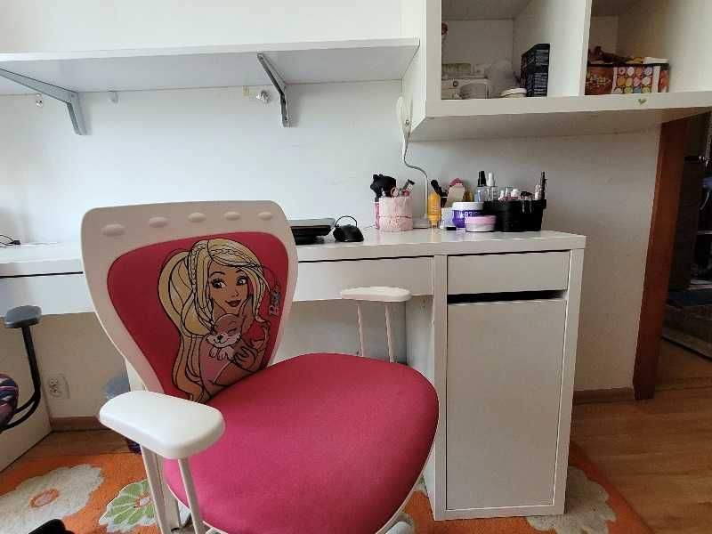 2 Krzesełka dziecięce Barbie, pieski Tarnobrzeg