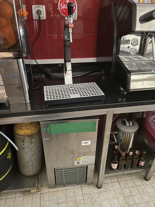 Maquinas para café/ restaurante