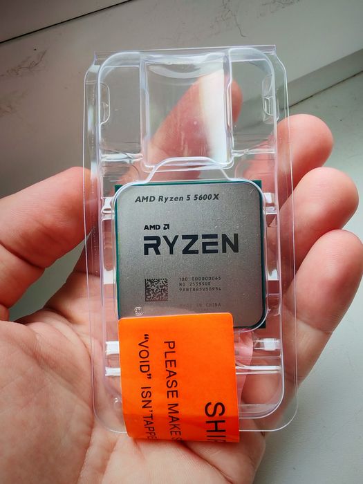 Продам процессор am4 Ryzen 5 5600x