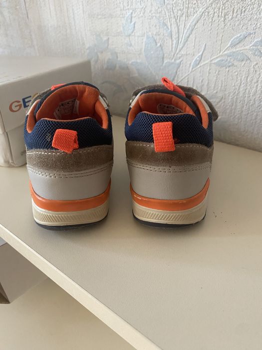 Кросівки Geox 24