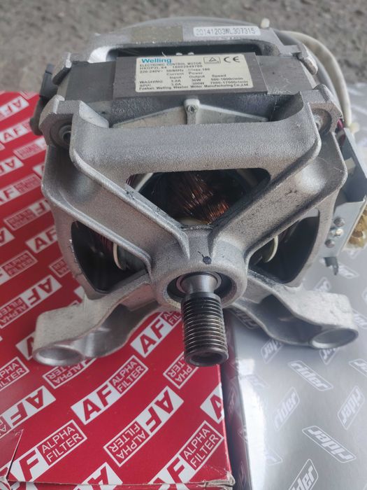 Двигун Welling пральної машини  "Indesit"