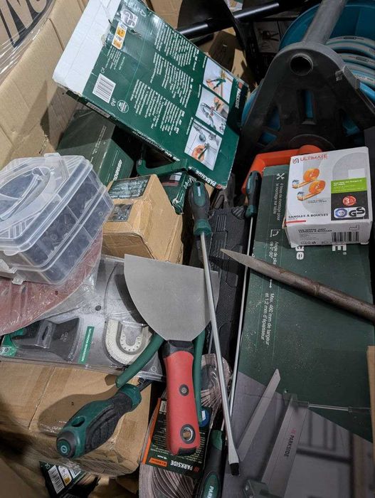 Палета з мікс ліквідаторським товаром на вагу для перепродажу 186 кг